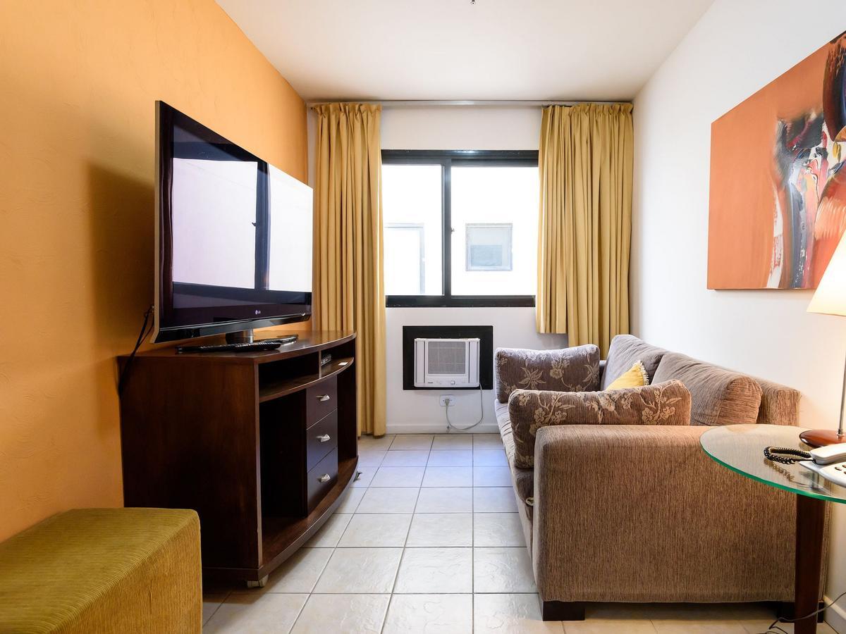 Omar do Rio - FO 407 ApartHotel com Garagem, Piscina, Sauna, Limpeza diária e Academia a 50 metros da Praia de Ipanema e 300 metros da Praia de Copacabana Río de Janeiro
